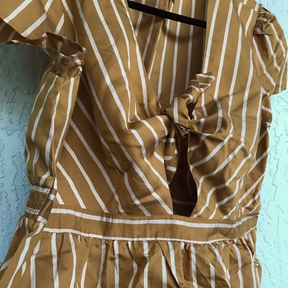 🦄NWOT Loft Top | Beach Cover Up Top